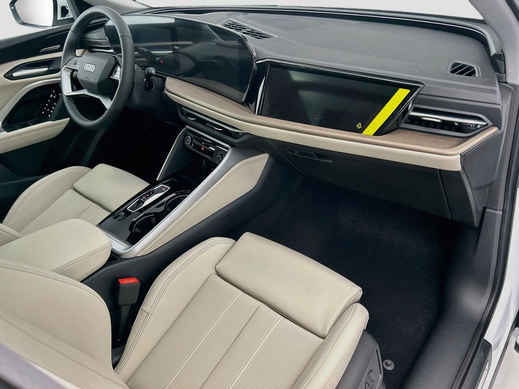 Thumbnail: 2026 Audi Q5 - 16