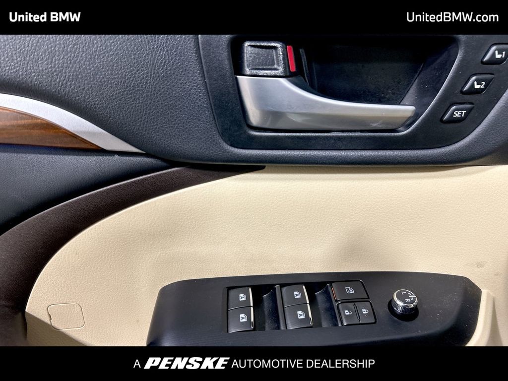 2018 Toyota Highlander Limited 11