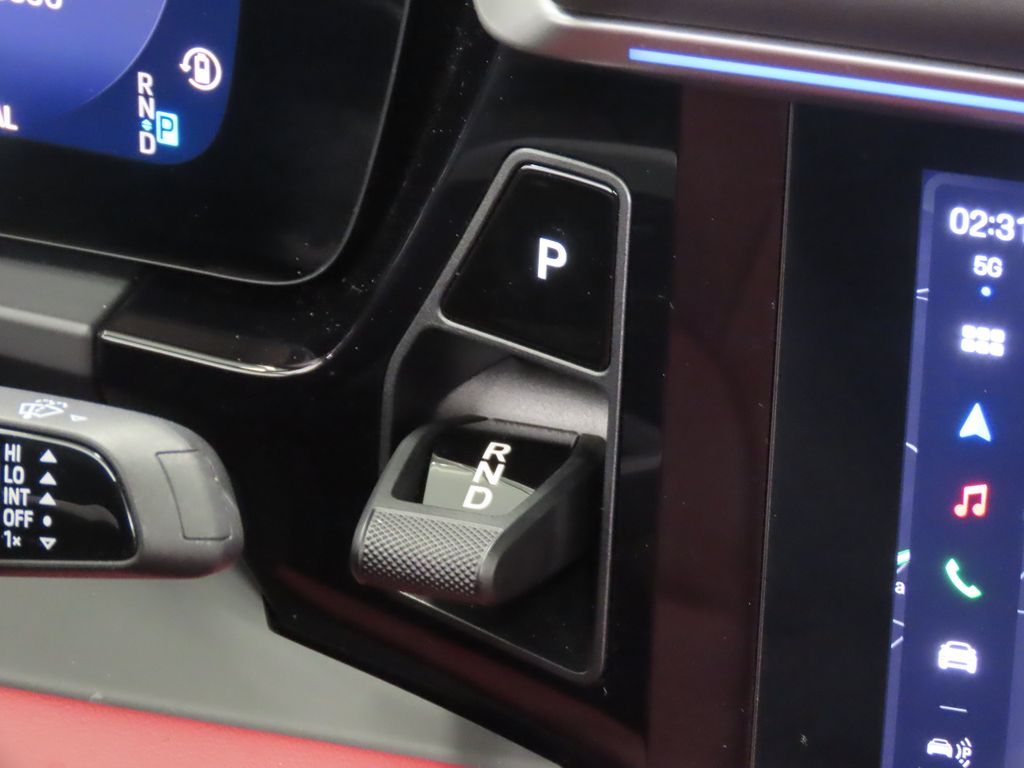 Thumbnail: 2025 Porsche Macan - 26