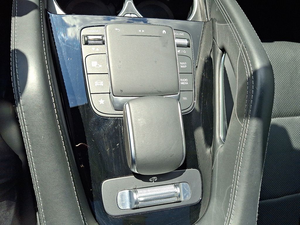 Thumbnail: 2022 Mercedes-Benz GLS - 16