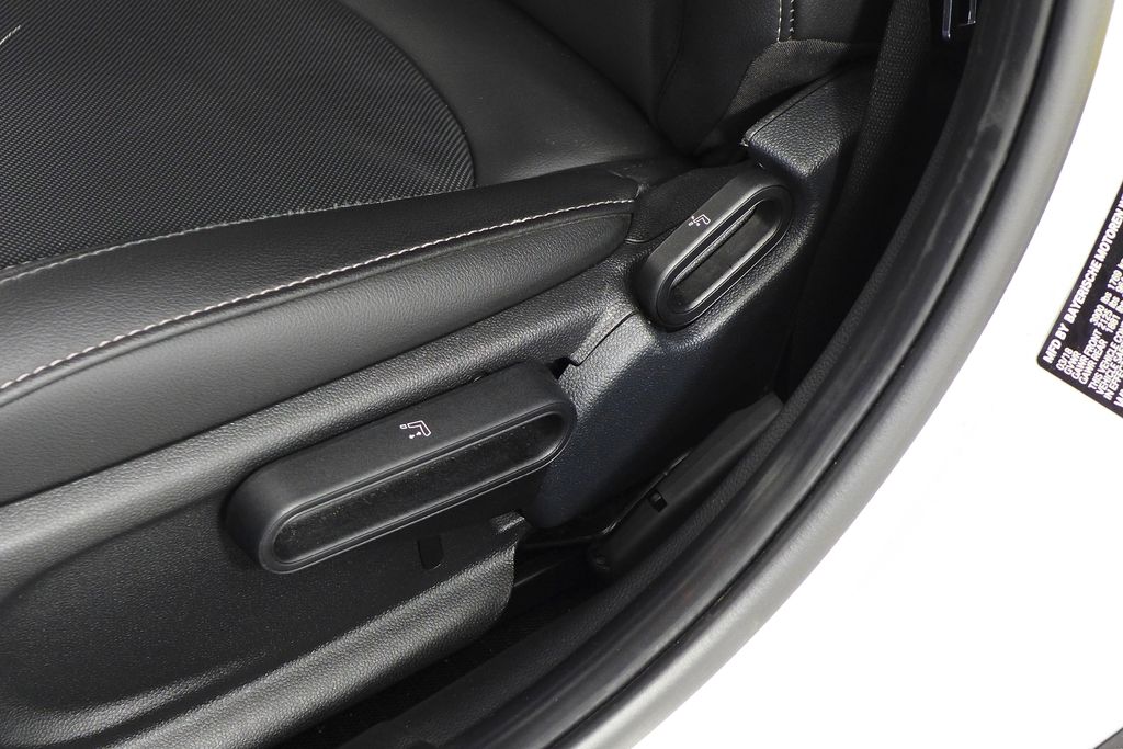 Thumbnail: 2019 MINI Cooper - 23