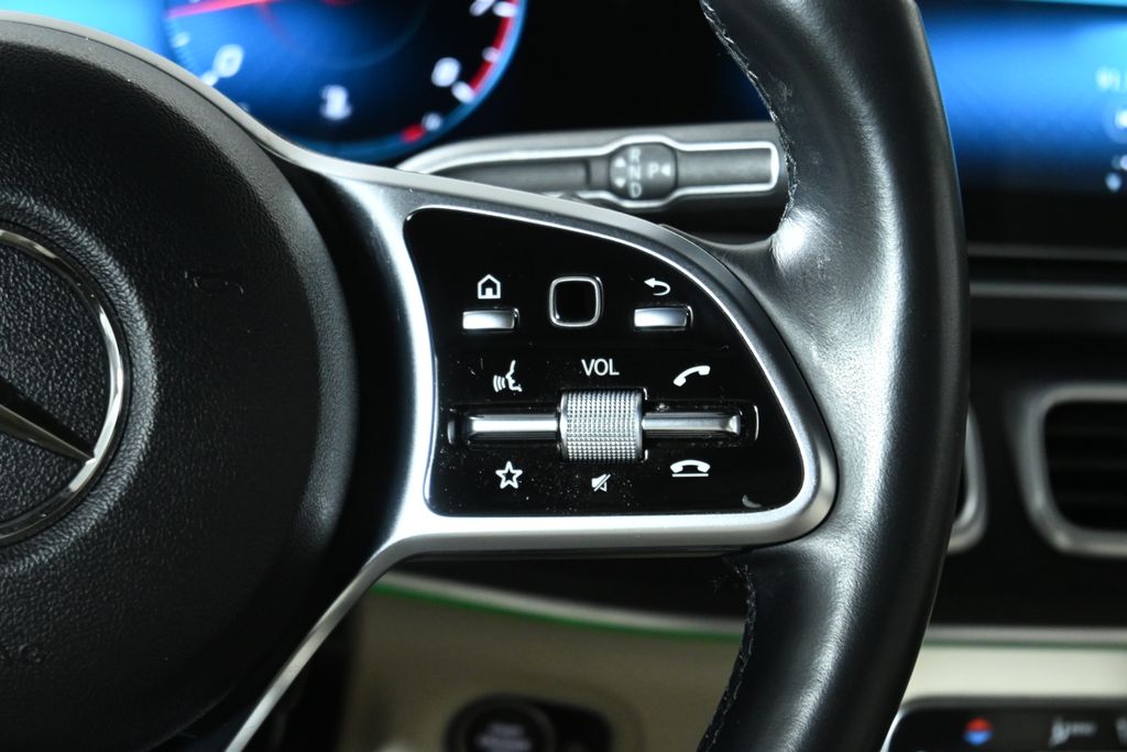 Thumbnail: 2023 Mercedes-Benz GLE - 17