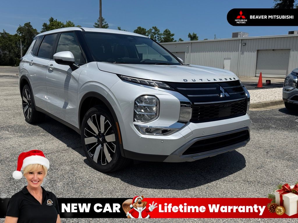 2025 Mitsubishi Outlander SE's photo