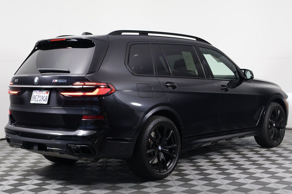 2023 BMW X7 M60i 4