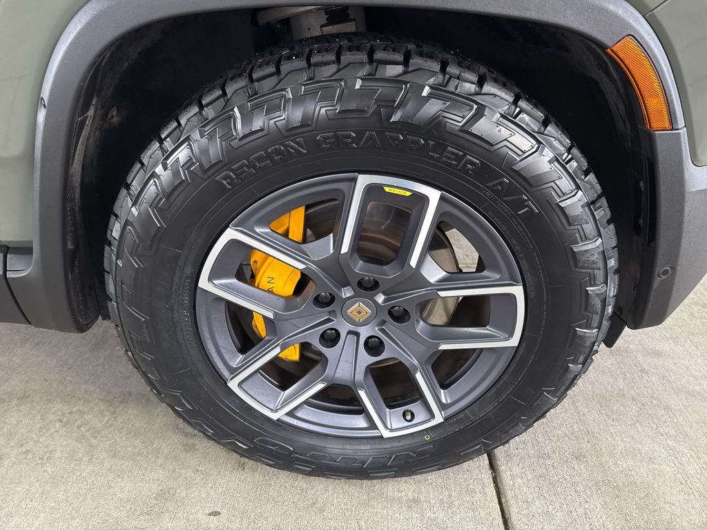 Used 2022 Rivian R1T Launch Edition with VIN 7FCTGAALXNN000115 for sale in Tumwater, WA