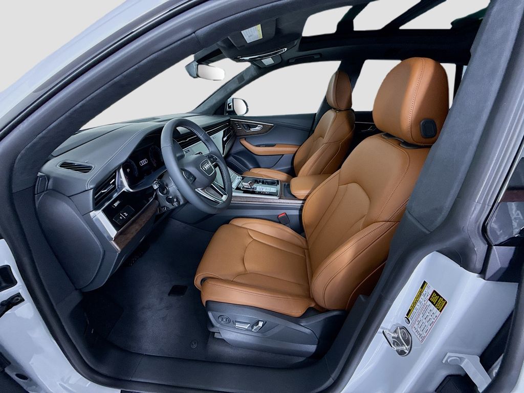Thumbnail: 2026 Audi Q8 - 21