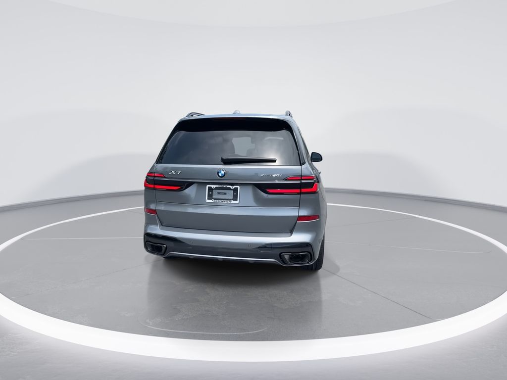 Thumbnail: 2026 BMW X7 - 7
