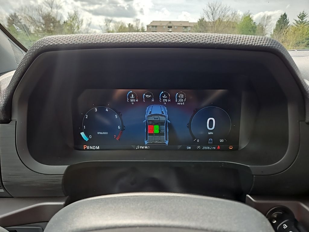 View vehicle photo 7