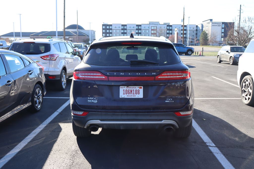 2015 Lincoln MKC Base 3