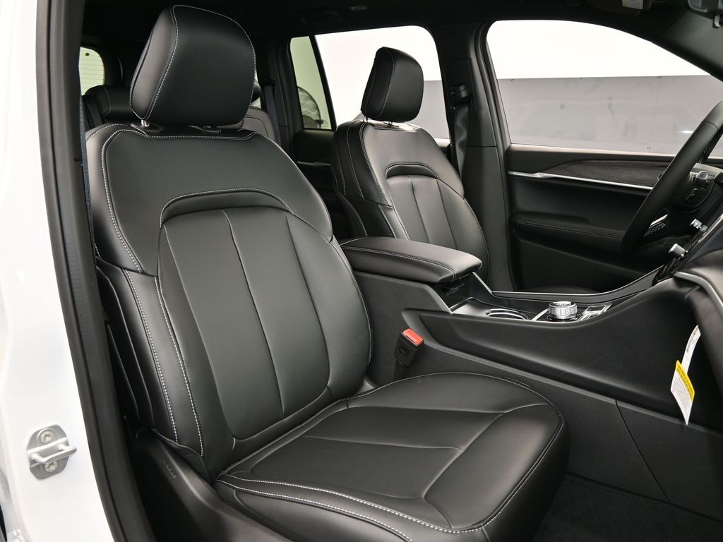 New 2026 Bright White Clearcoat Jeep Limited image 37