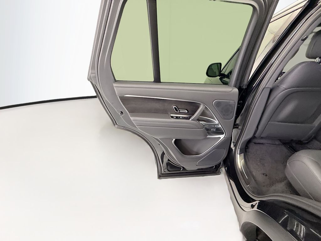 Thumbnail: 2026 Land Rover Range Rover - 20