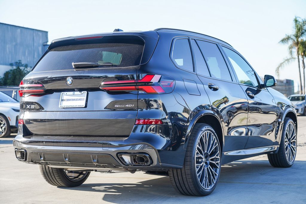 2025 BMW X5 sDrive40i 8