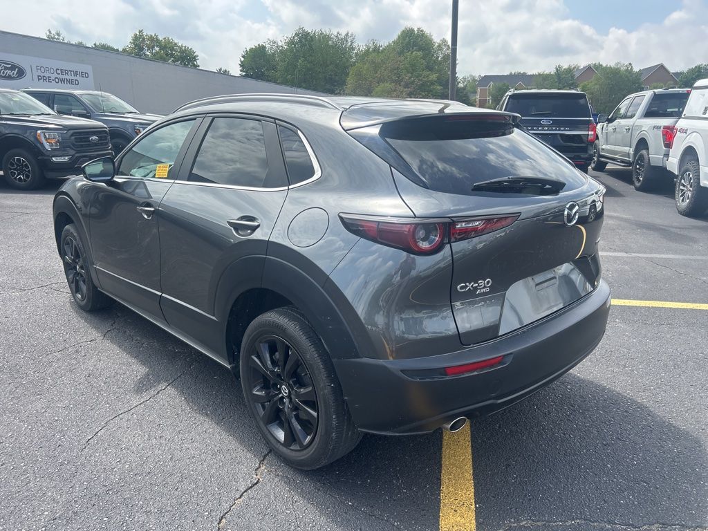 View vehicle photo 7
