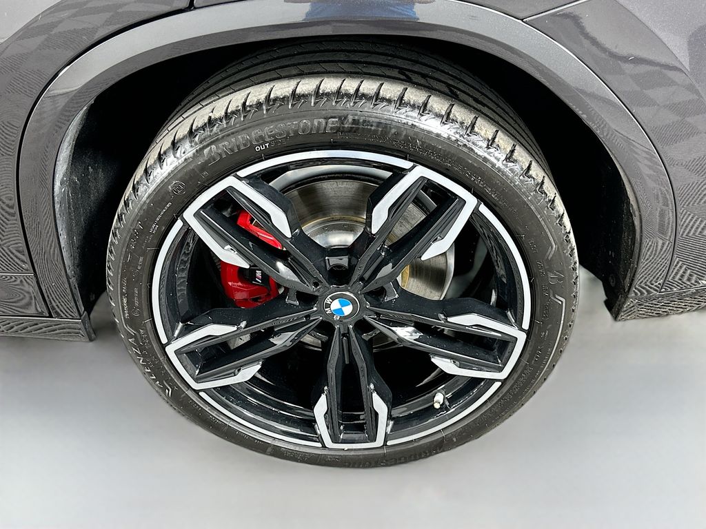 Thumbnail: 2023 BMW X4 - 32