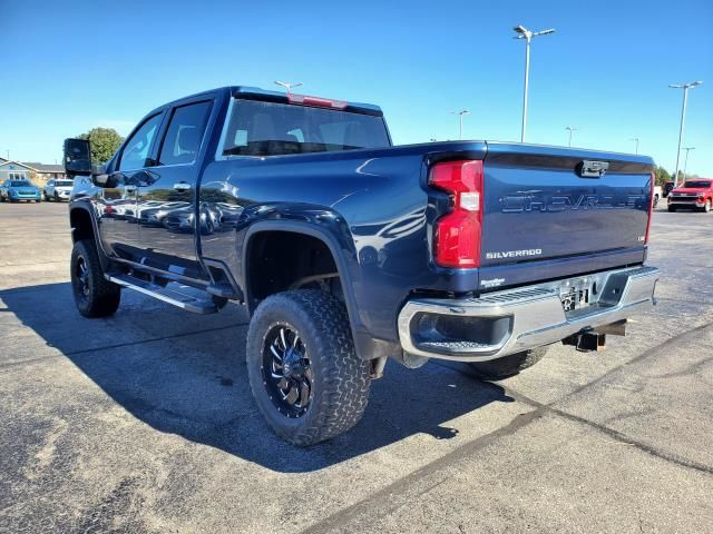 2020 Chevrolet Silverado 2500HD LTZ 3