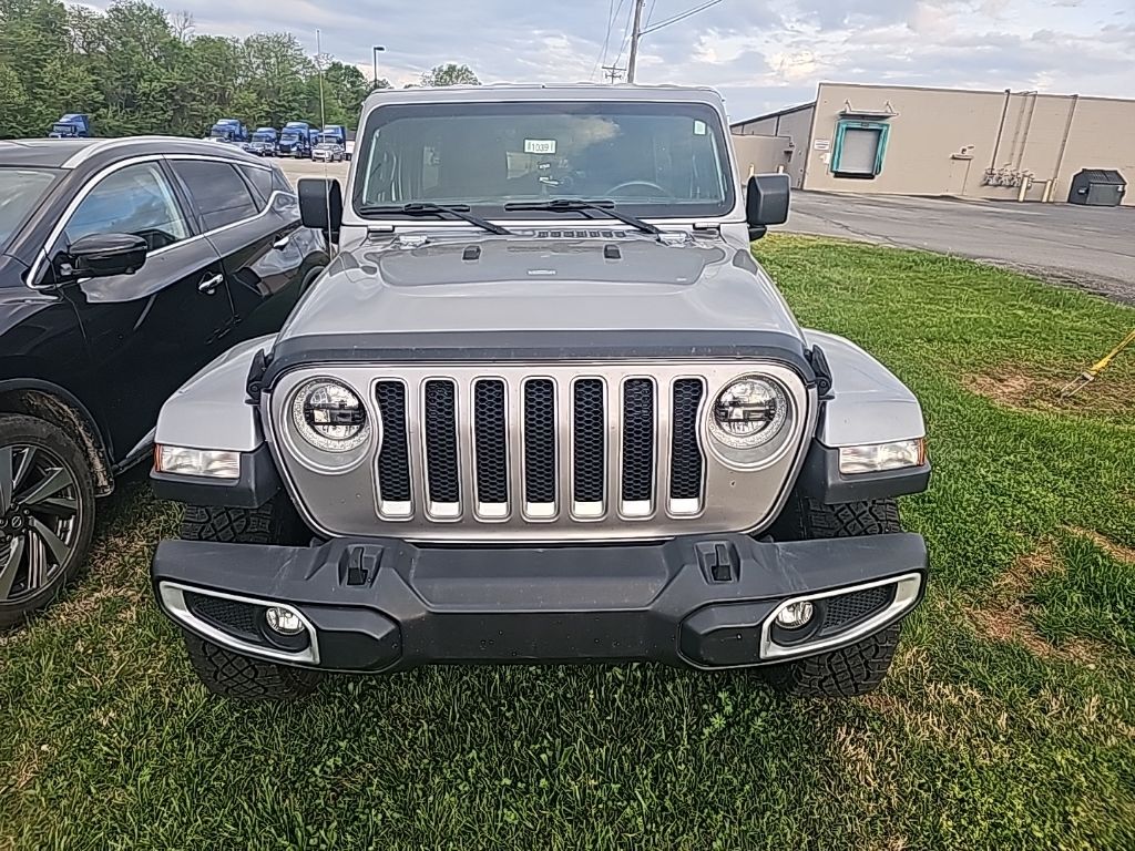 Billet Silver Metallic Clearcoat 2019 Jeep Wrangler Unlimited Sahara 4WD SUV / Crossover Four-Wheel Drive 6-Speed Manual