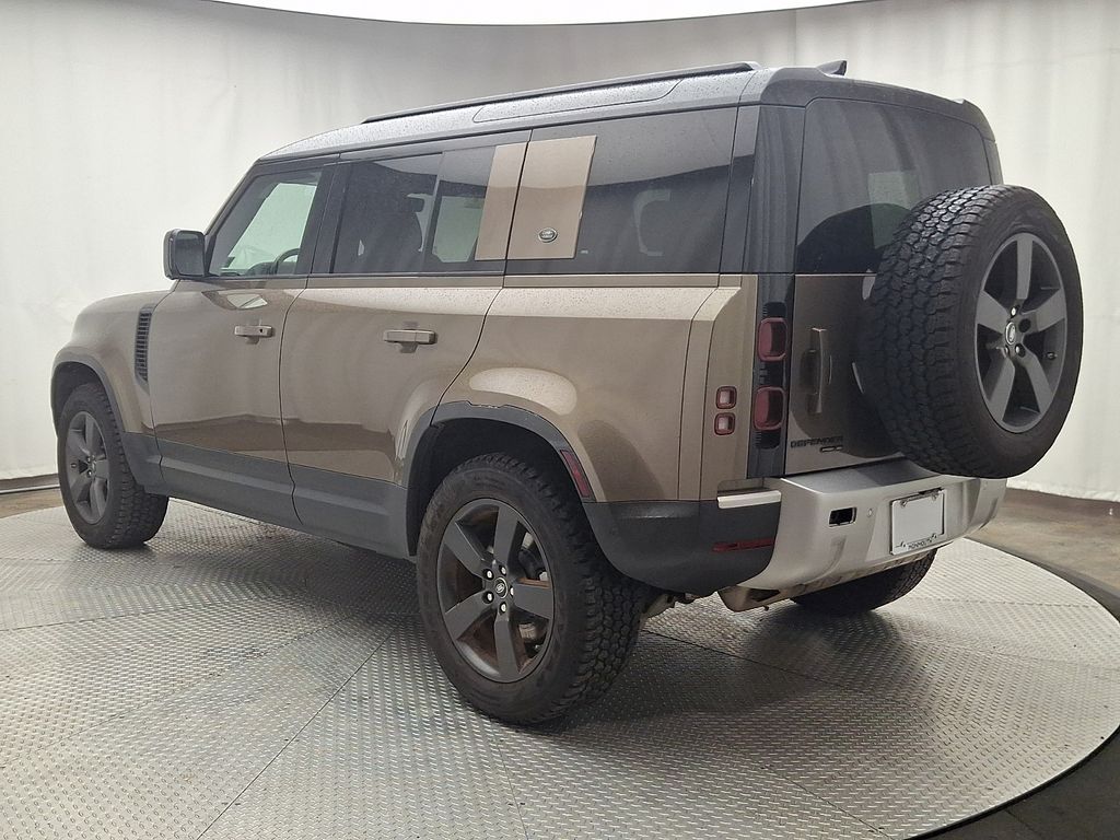 Thumbnail: 2020 Land Rover Defender - 6