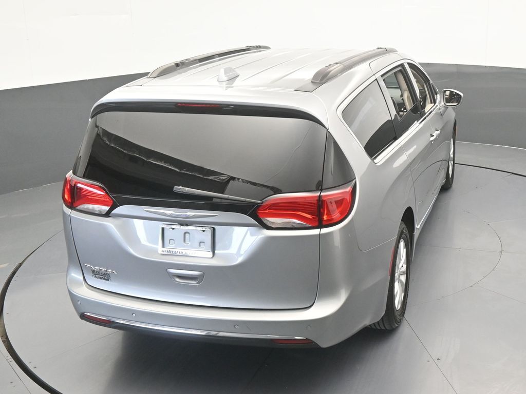 Used 2017 Billet Silver Metallic Clearcoat Chrysler Touring L image 50