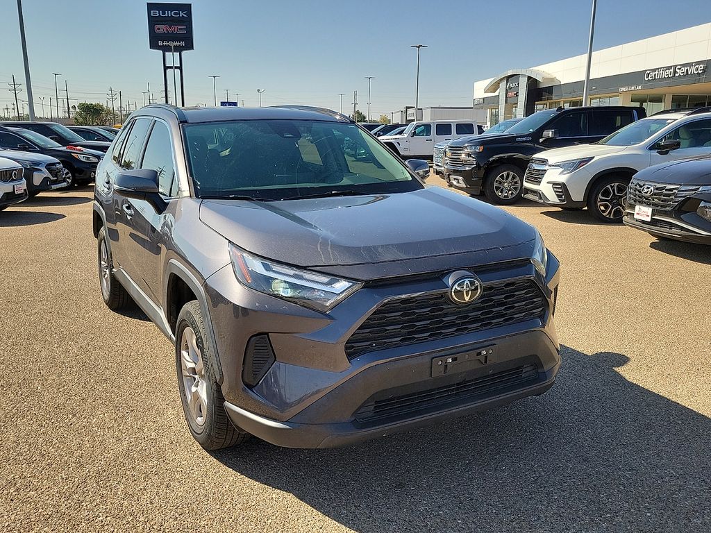 2022 Toyota RAV4 XLE - 1