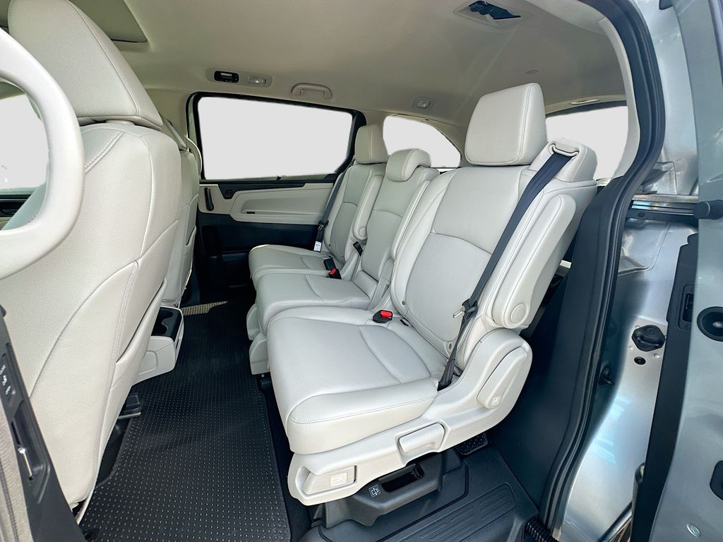 2025 Honda Odyssey EX-L 16