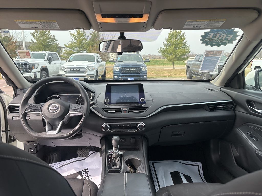 Used 2020 Nissan Altima Sedan