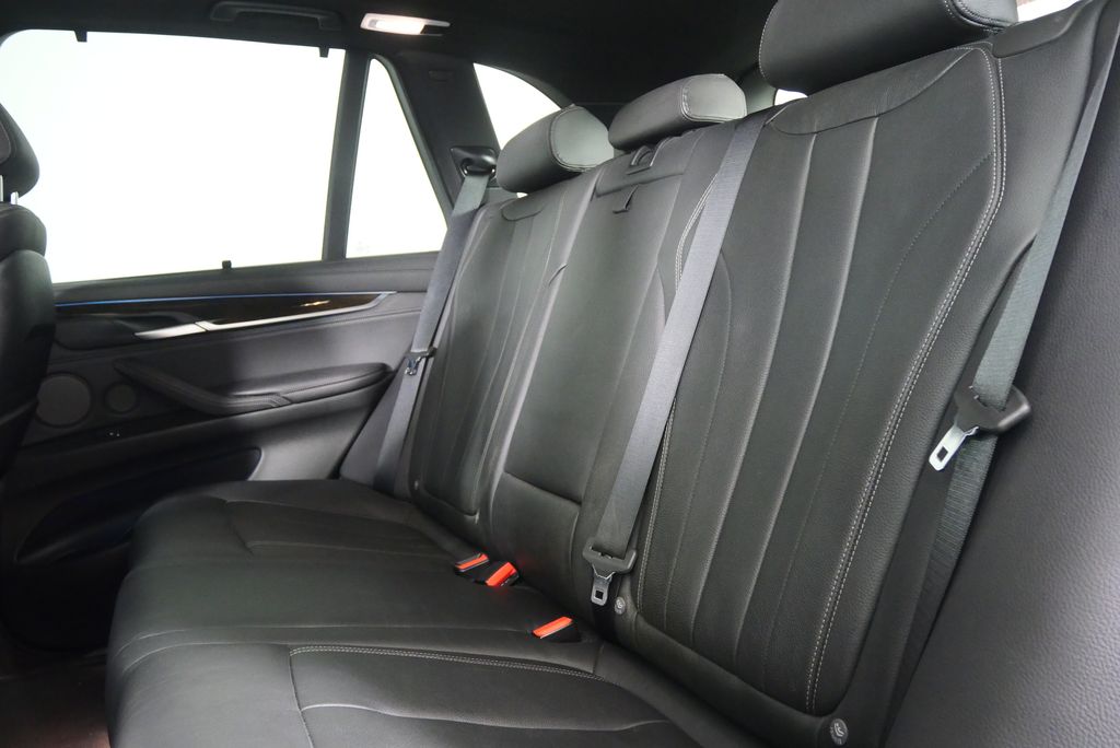 Thumbnail: 2018 BMW X5 - 16