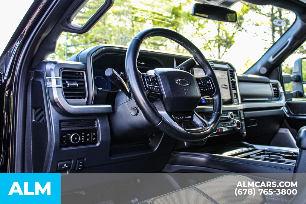 Used 2025 Black Ford Platinum image 21
