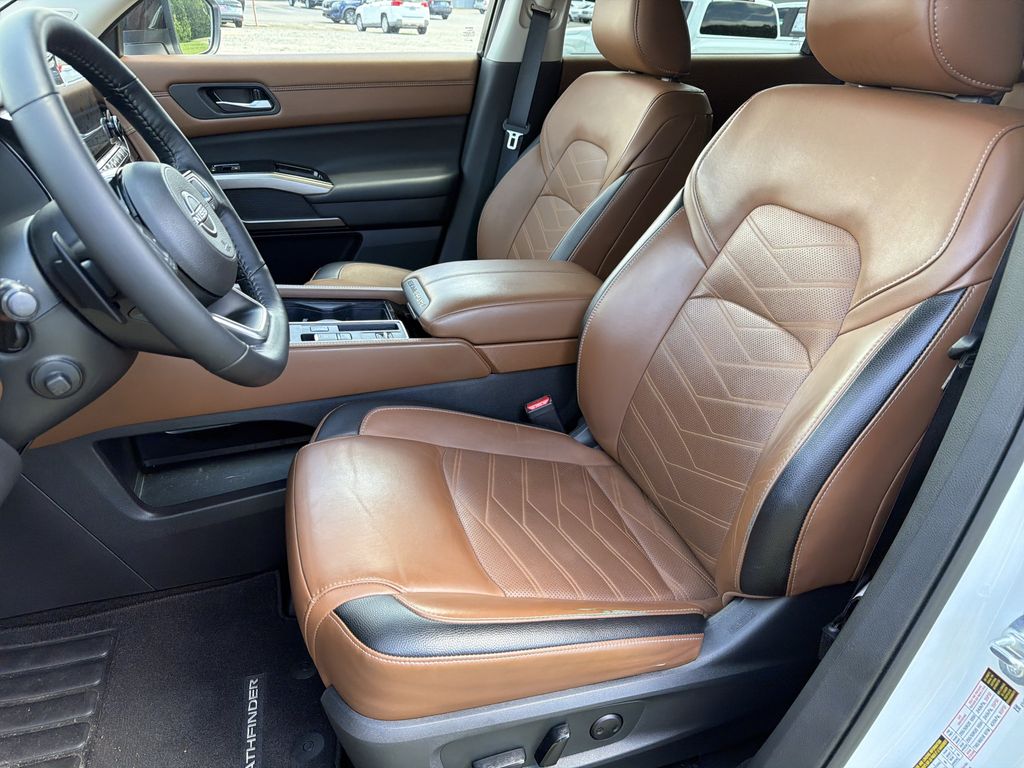 Used 2024 Nissan Pathfinder SUV