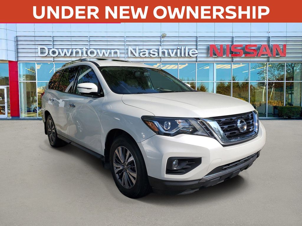 Pearl White 2017 Nissan Pathfinder SUV / Crossover Front-Wheel Drive Continuously Variable Transmission