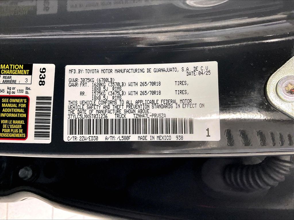 2025 Toyota Tacoma Hybrid — photo 37