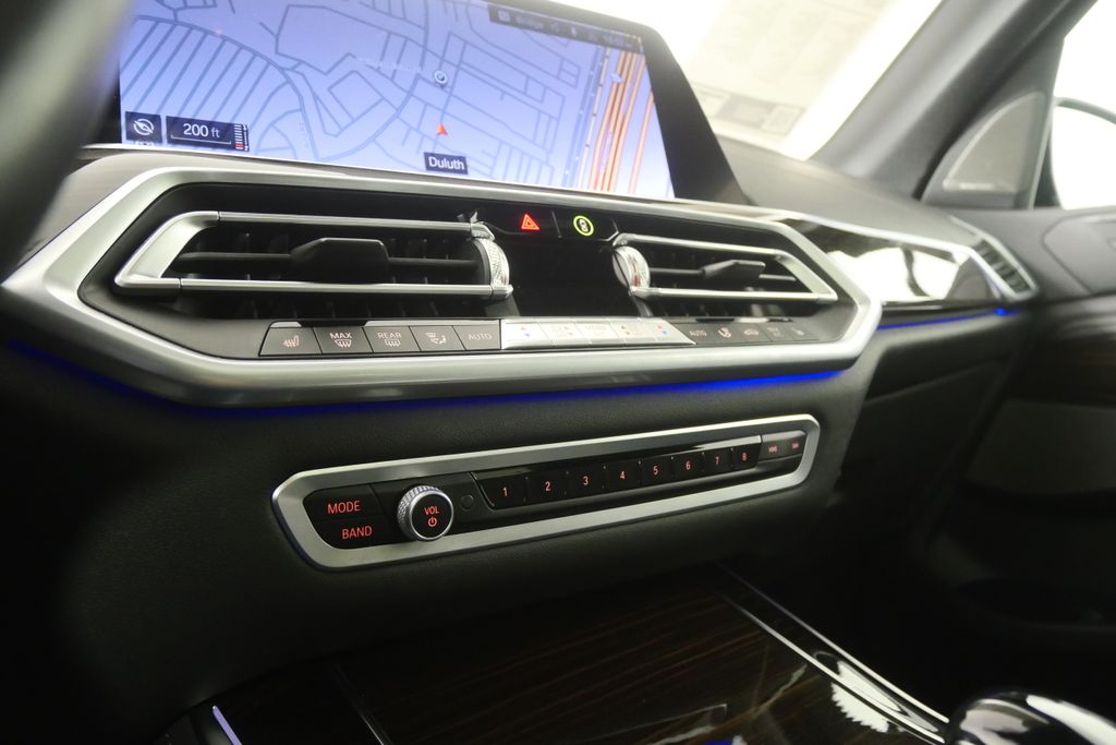 Thumbnail: 2020 BMW X5 - 24