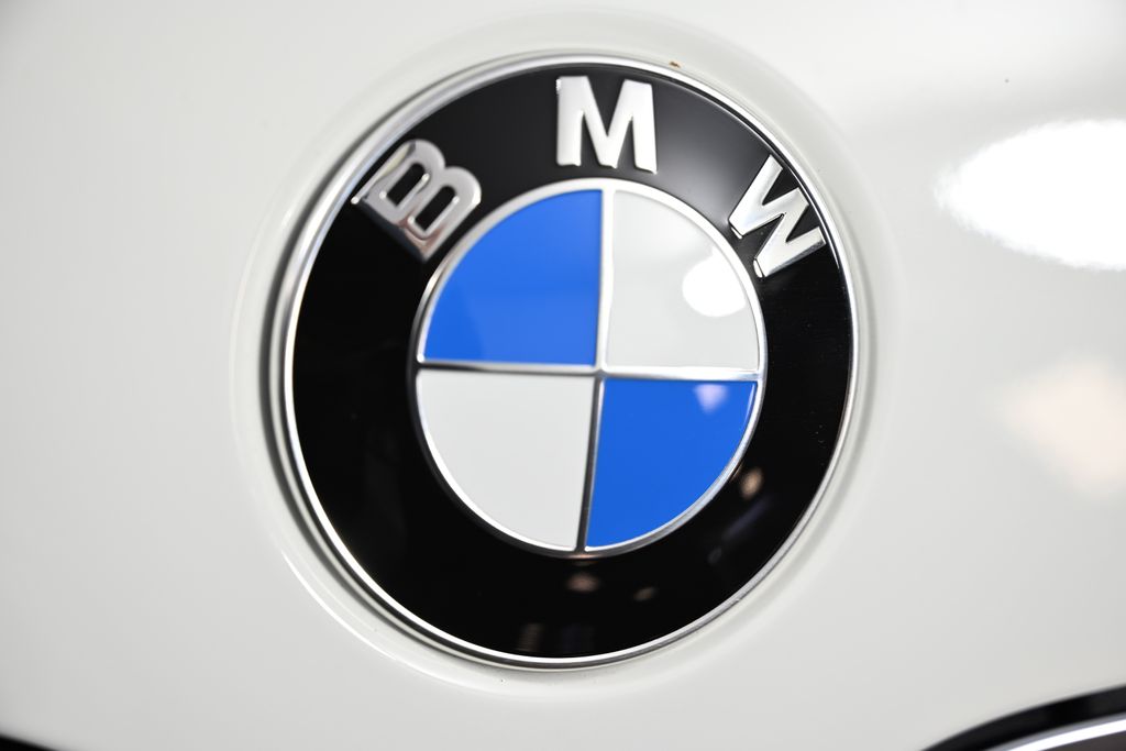 Thumbnail: 2026 BMW X1 - 13
