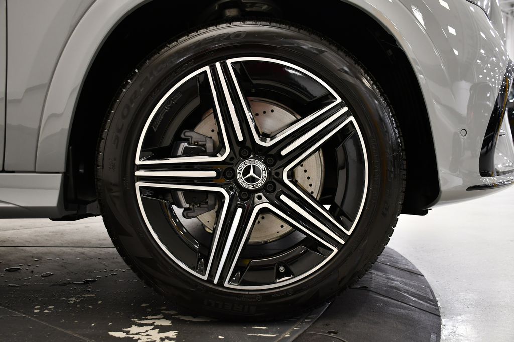 Thumbnail: 2026 Mercedes-Benz GLE - 16