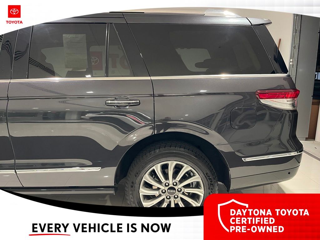 Used 2024 Lincoln Navigator SUV