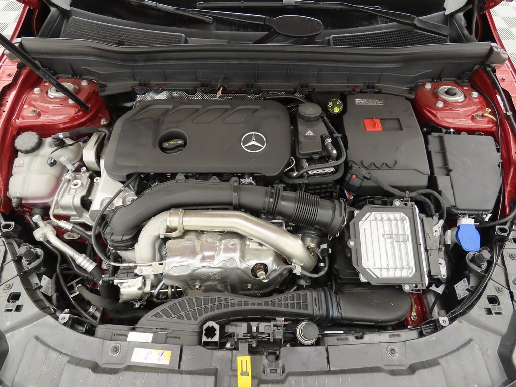 Thumbnail: 2025 Mercedes-Benz GLB - 29