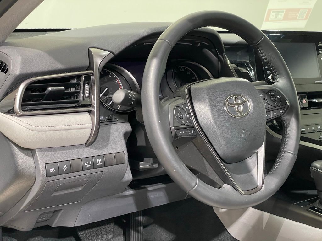 2022 Toyota Camry SE 16