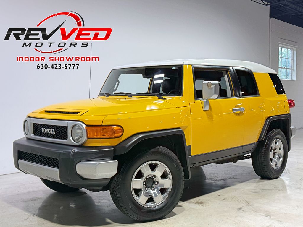 2009 Toyota FJ Cruiser SUV / Crossover Four-Wheel Drive