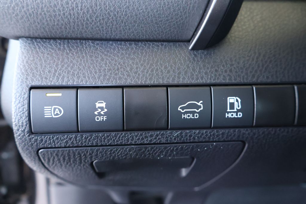 2023 Toyota Camry SE 10