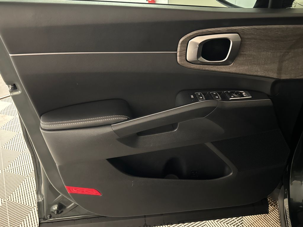 Certified Used 2022 Green Kia S image 16