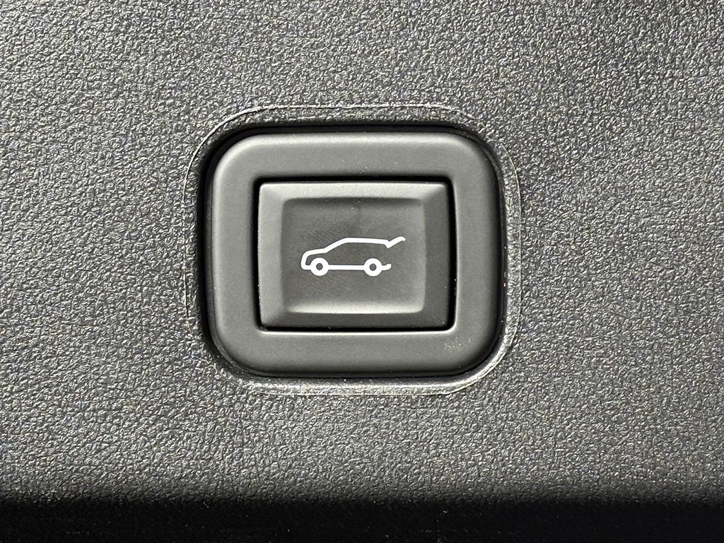 Used 2024 Black Cadillac Luxury image 20