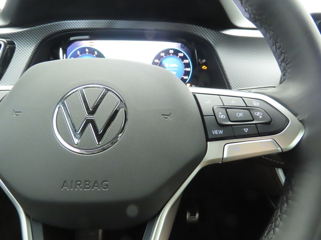 2024 Volkswagen Atlas SEL 12