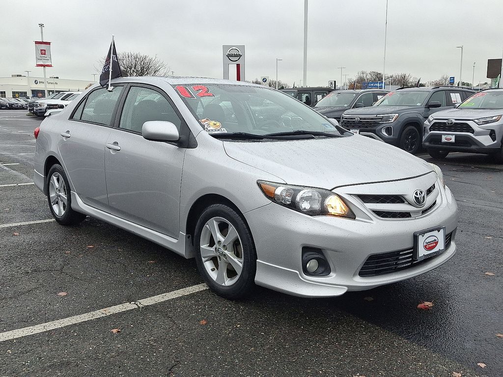 Thumbnail: 2012 Toyota Corolla - 3
