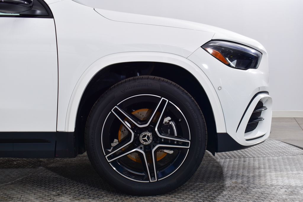 Thumbnail: 2026 Mercedes-Benz GLA - 10