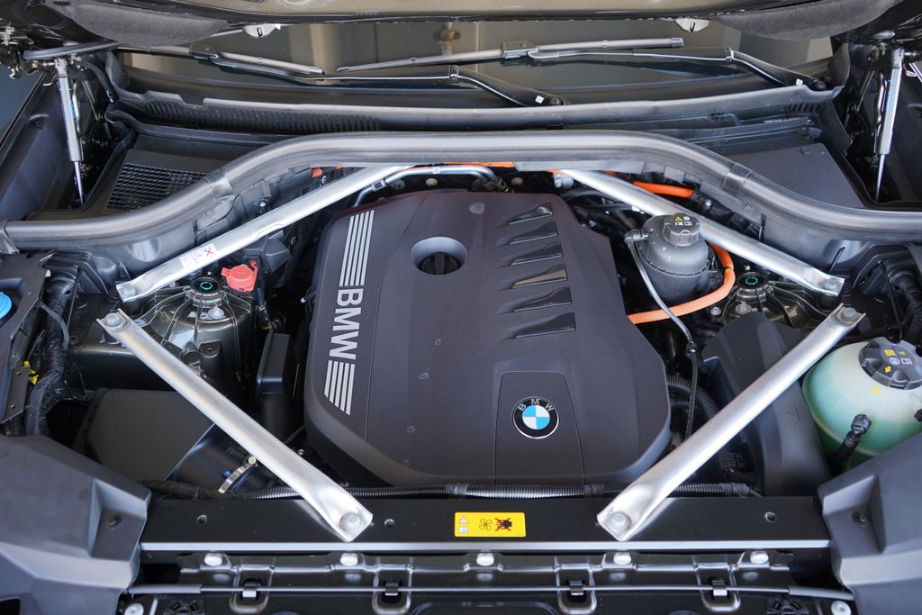 Thumbnail: 2026 BMW X5 - 23