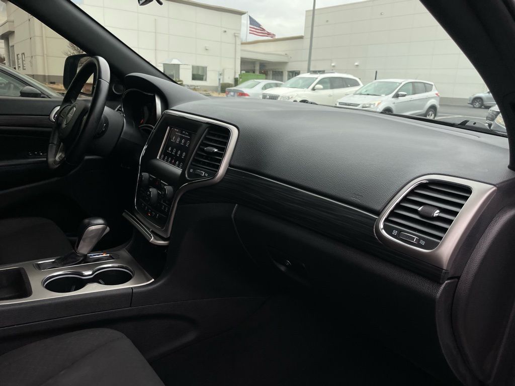 Thumbnail: 2021 Jeep Grand Cherokee - 32