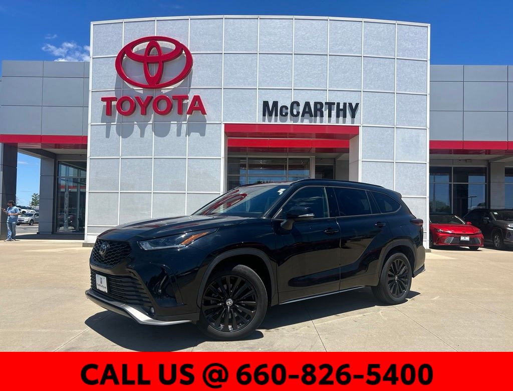 Midnight Black Metallic 2025 Toyota Highlander SUV / Crossover All-Wheel Drive 8-Speed Automatic