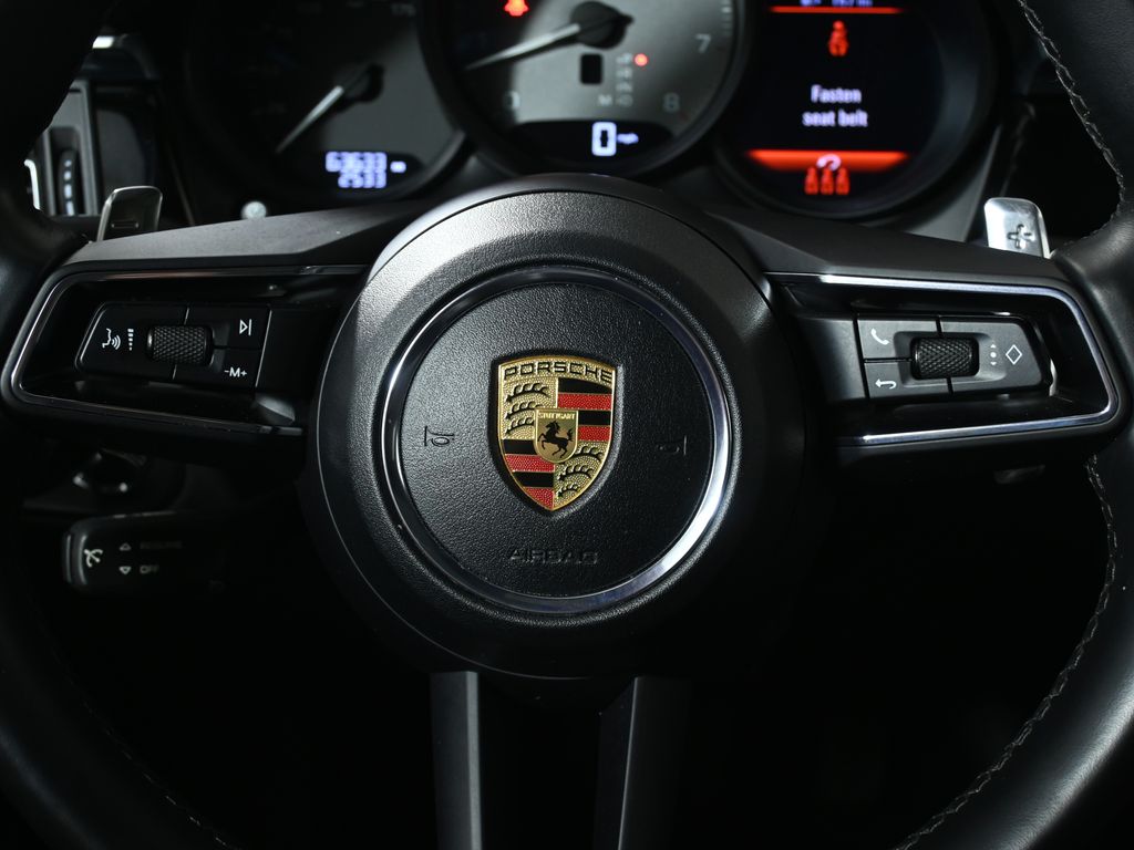 Thumbnail: 2022 Porsche Macan - 19