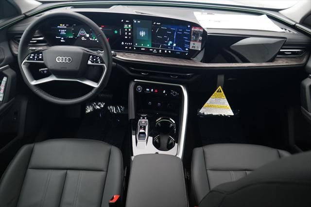 Thumbnail: 2025 Audi Q5 - 8