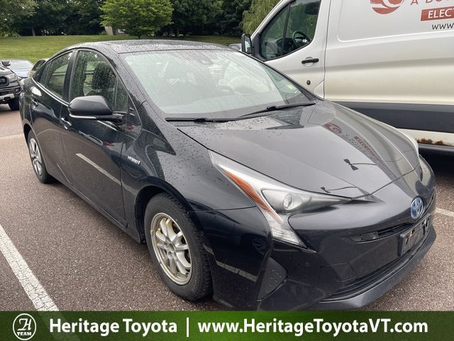  2017 Toyota Prius Two FWD   