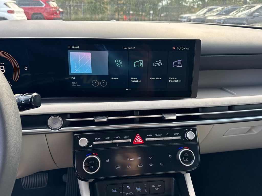 2025 Hyundai Tucson SEL photo 17